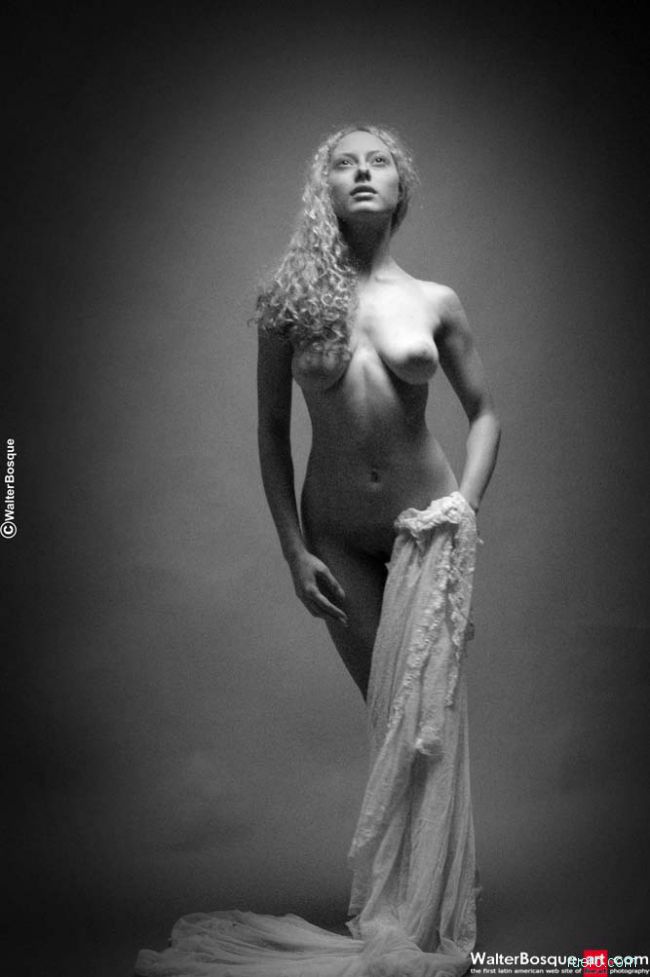 Maria Venus: черно-белое