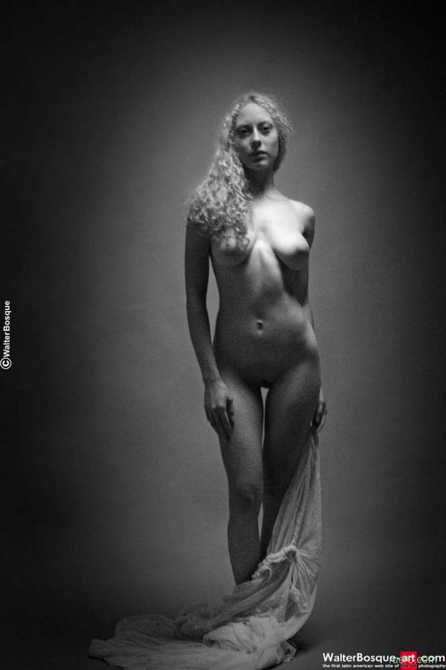Maria Venus: черно-белое