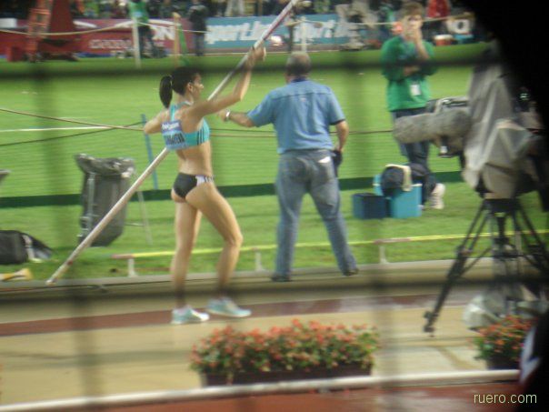 Alison Stokke: красота через спорт